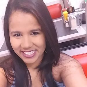 Meet your Posher, Jmaari